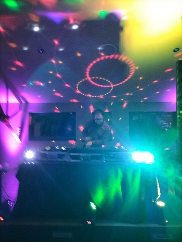 Quiz & DJ